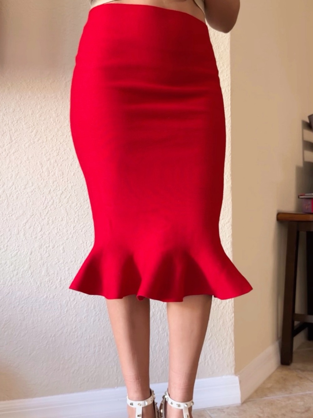 Gracia Red Mermaid Hem Midi Skirt